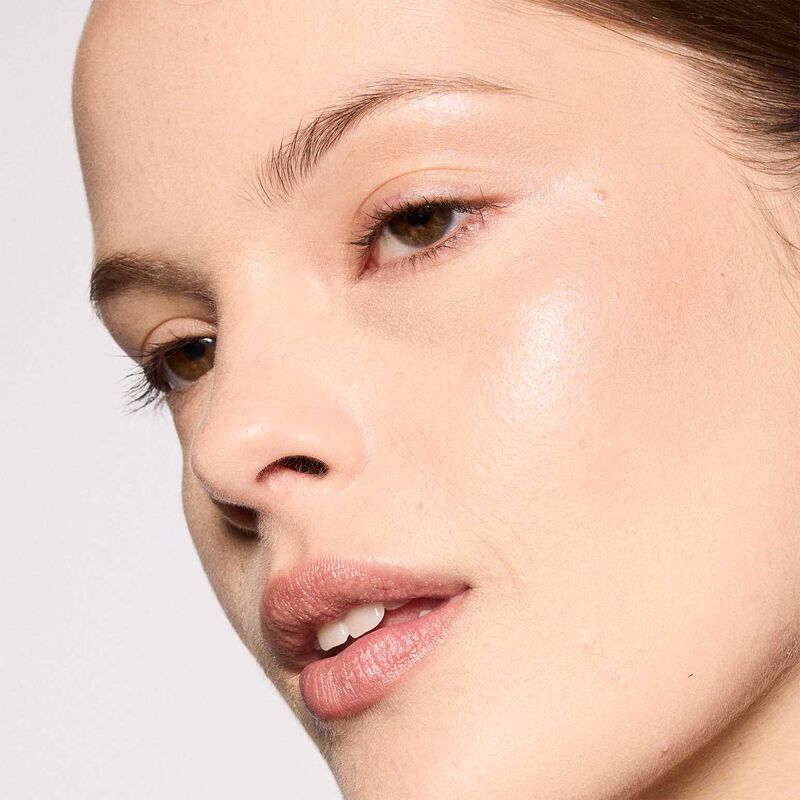 MAC Glow Play Bouncy Highlighter image number 18